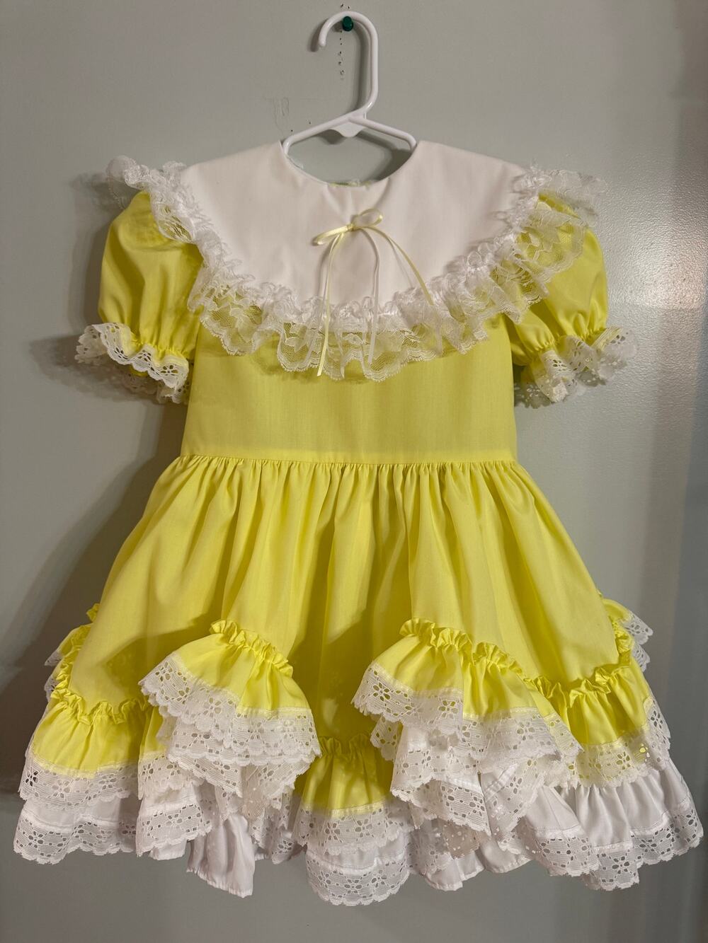 Vintage Lid'l Dolly's Yellow Ruffled Southern Belle Dress Size 6